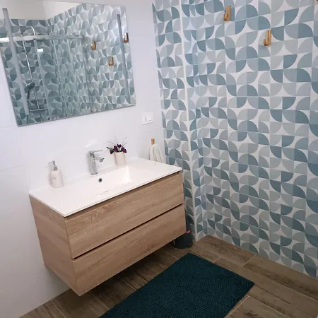 Apartman Lu Curtile