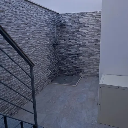 Apartment Lu Curtile *