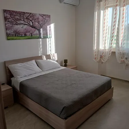 Lu Curtile Apartment